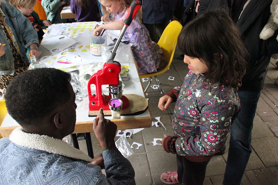 kinderbevrijdingsfestival2025 buttonmachine
